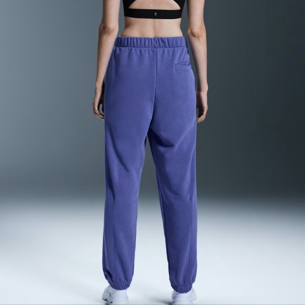 NWT Women's On Running Purple Jogger Pants - Picture 2 of 6